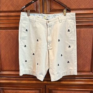 Vintage 1946 Patrick James Men's Beige Shorts with Embroidered Skull Accents